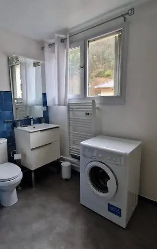 25 M2 Centre Uriage Lägenhet