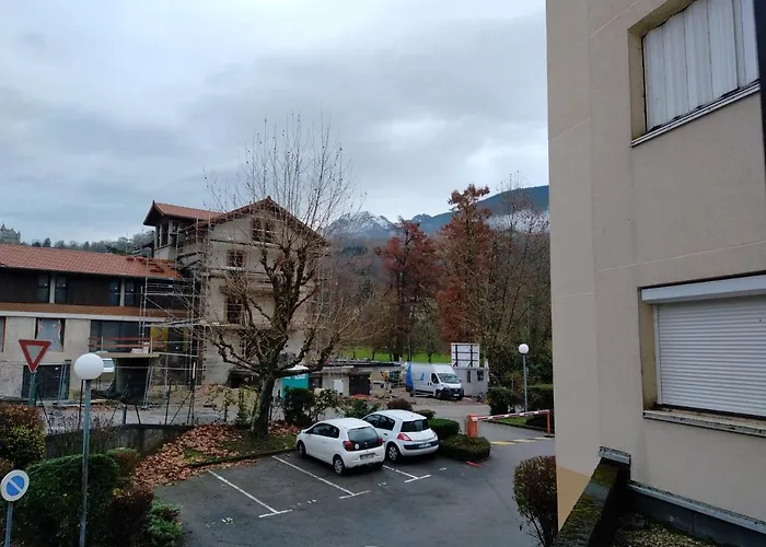 25 M2 Centre Uriage Lägenhet